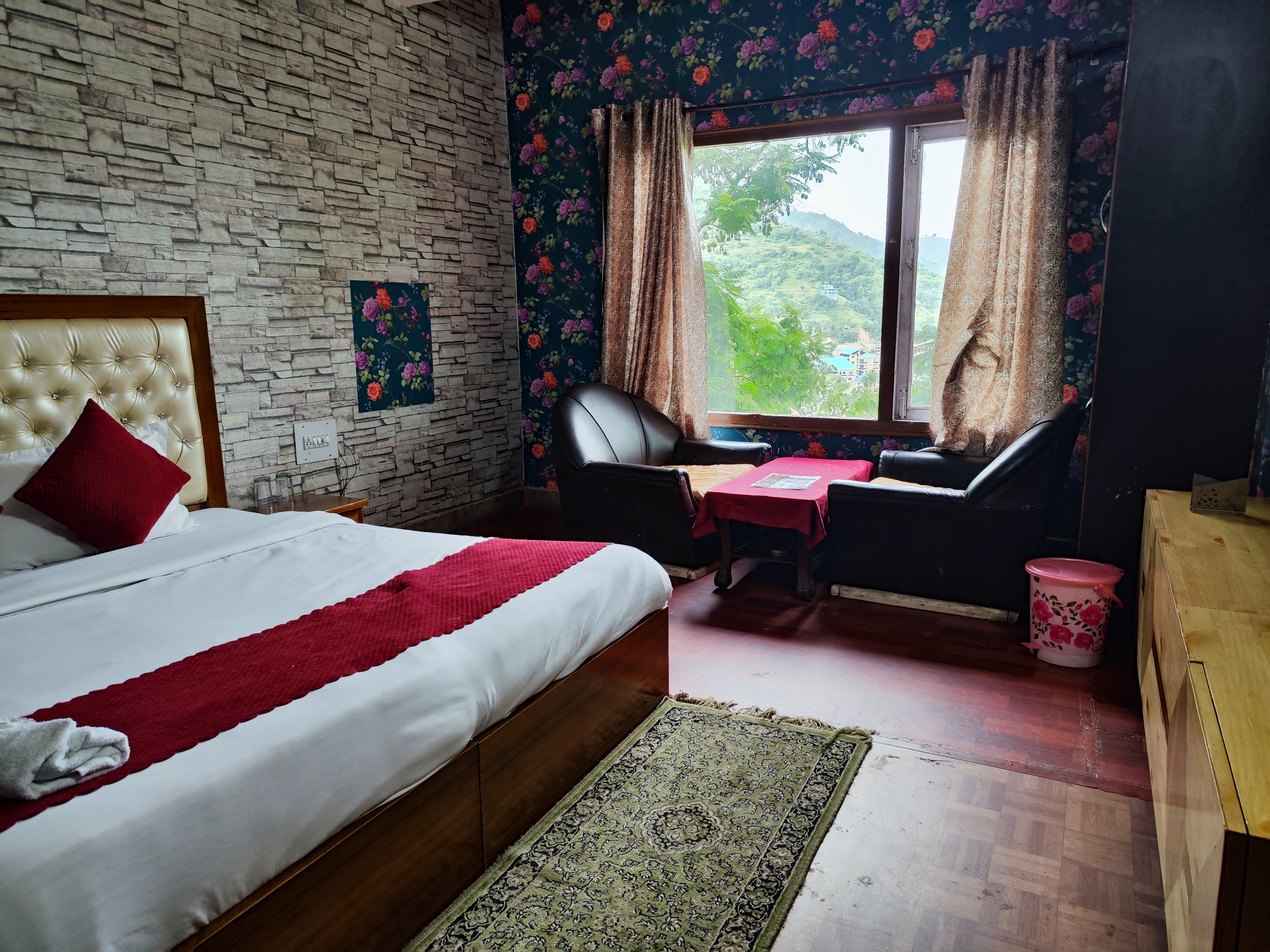 HOTEL JANNAT ROOMS AND BAR VIEW